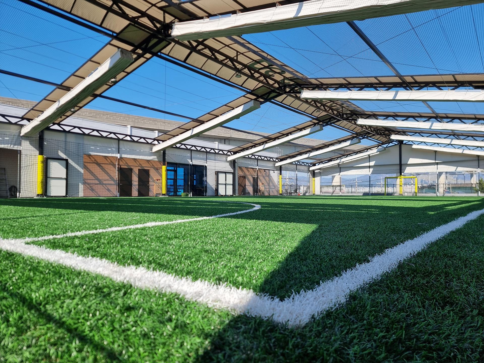 코오롱 인조잔디 & 개폐식 돔